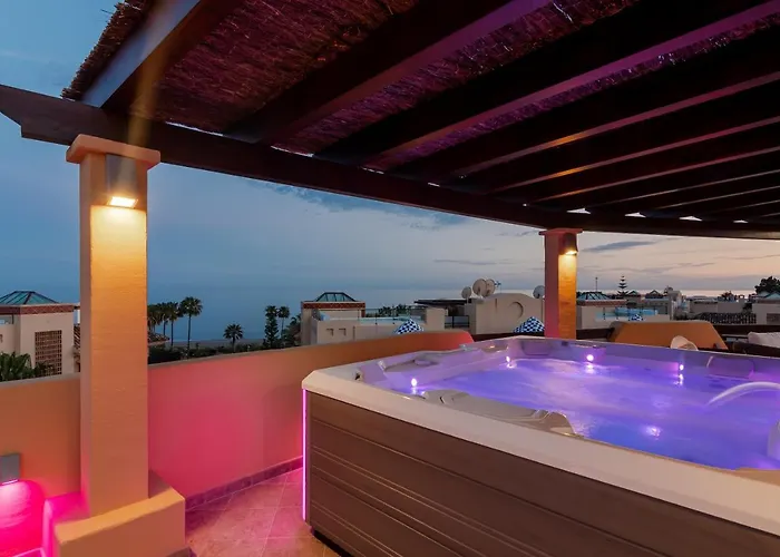 Bellavista Marbella - Stunning Beachside Luxury Penthouse Апартаменты Эстепона