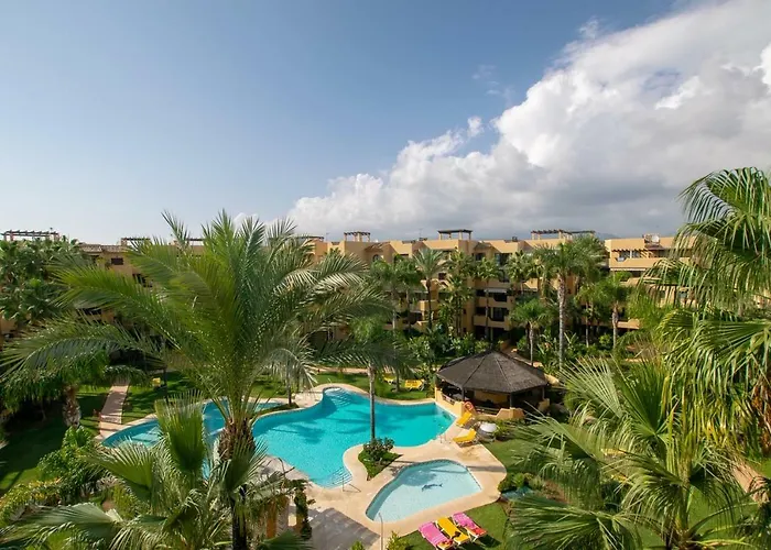 Bellavista Marbella - Stunning Beachside Luxury Penthouse Apartment Estepona