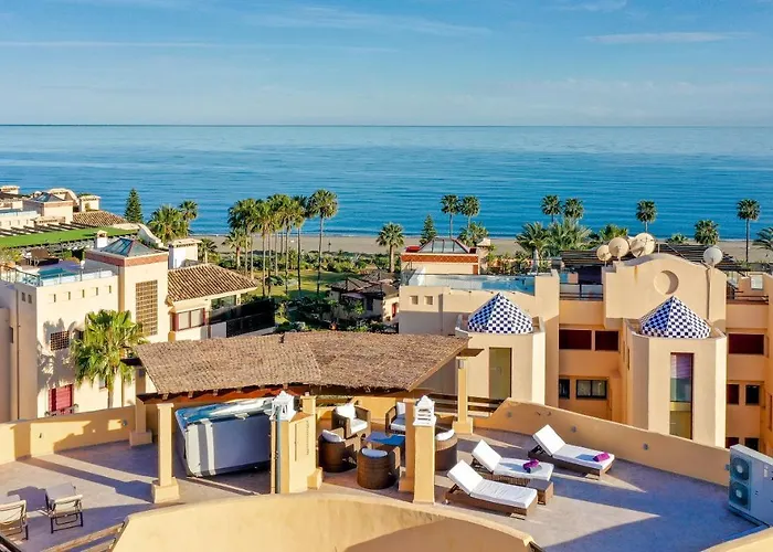 Bellavista Marbella - Stunning Beachside Luxury Penthouse شقة إِستيبونا